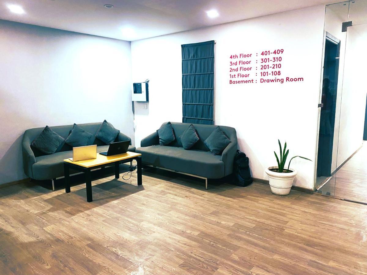 Qotel Hotel Ip Residency East Delhi Preet Vihar Nova Deli Exterior foto