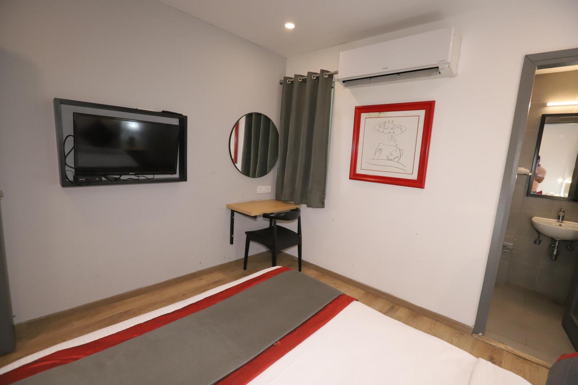 Qotel Hotel Ip Residency East Delhi Preet Vihar Nova Deli Exterior foto