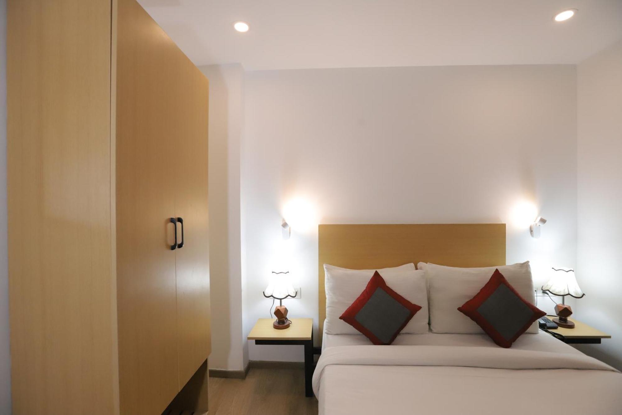 Qotel Hotel Ip Residency East Delhi Preet Vihar Nova Deli Exterior foto